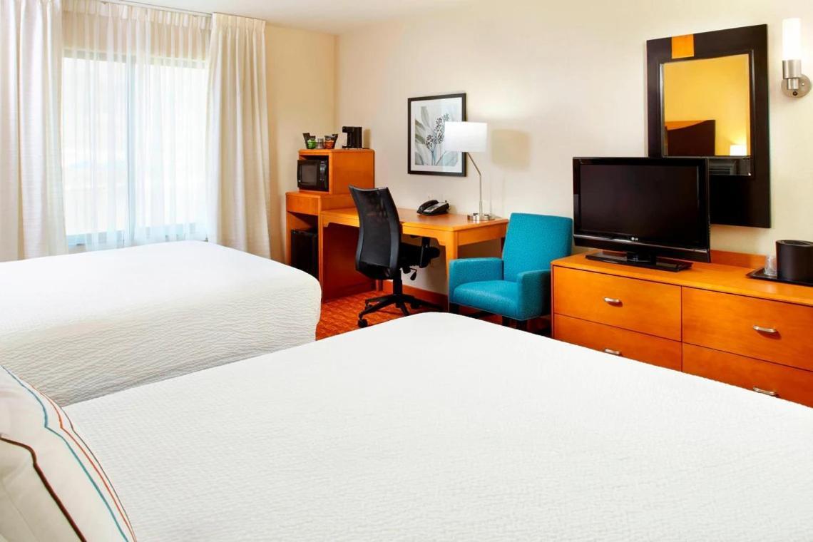 Fairfield Inn And Suites Neville Island 피츠버그 외부 사진